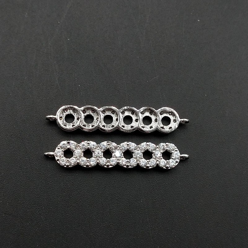 Componenti Di Ottone Con Zirconi 6 Anelli 05x22mm Rodiato 1pz