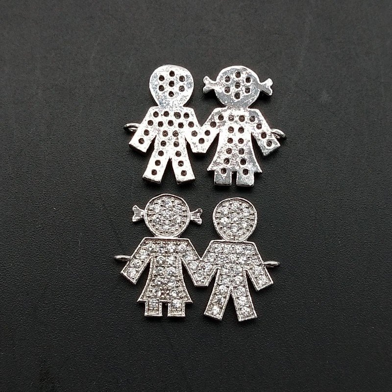 Componenti Di Ottone Con Zirconi Bimbo E Bimba 13x16,5mm Rodiato 1pz
