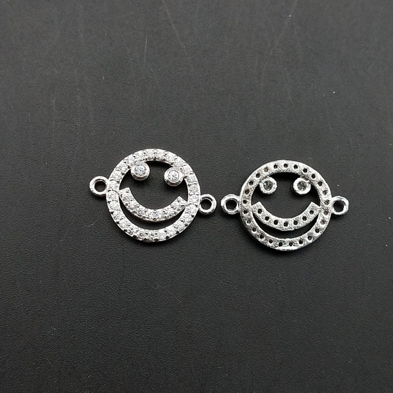 Componenti Di Ottone Con Zirconi Faccina 11,5mm Rodiato 1pz