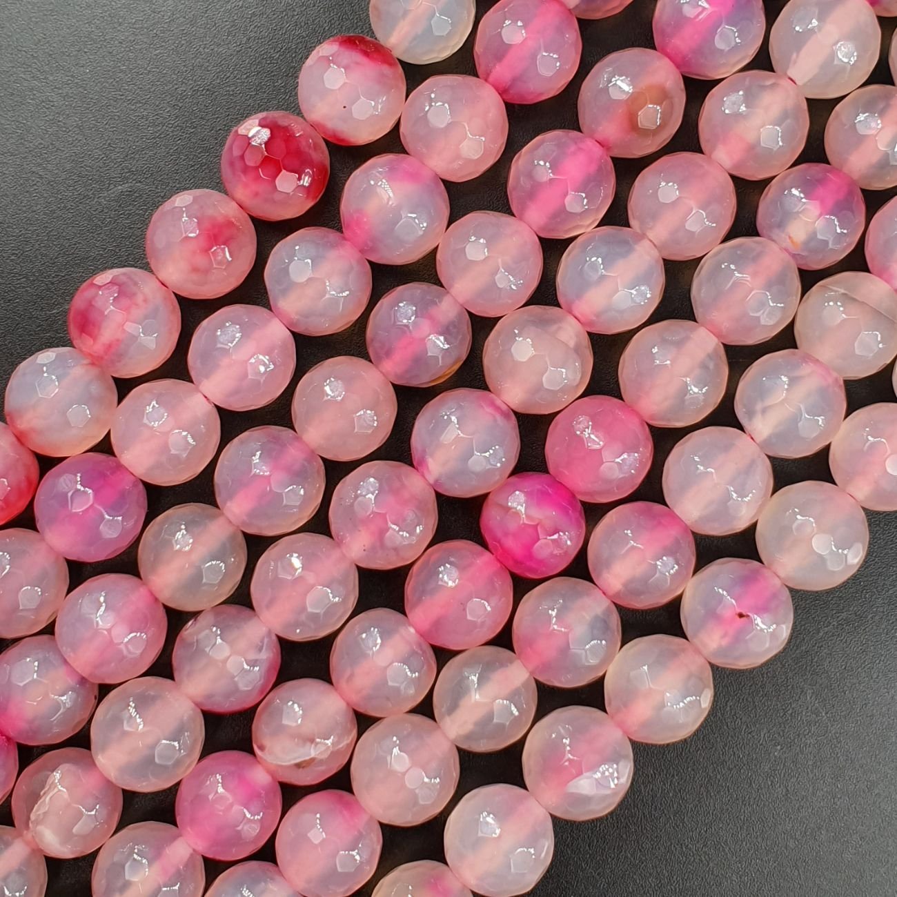 Agata Brasiliana Fucsia Perline Forma Tondo Sfaccettato 10mm