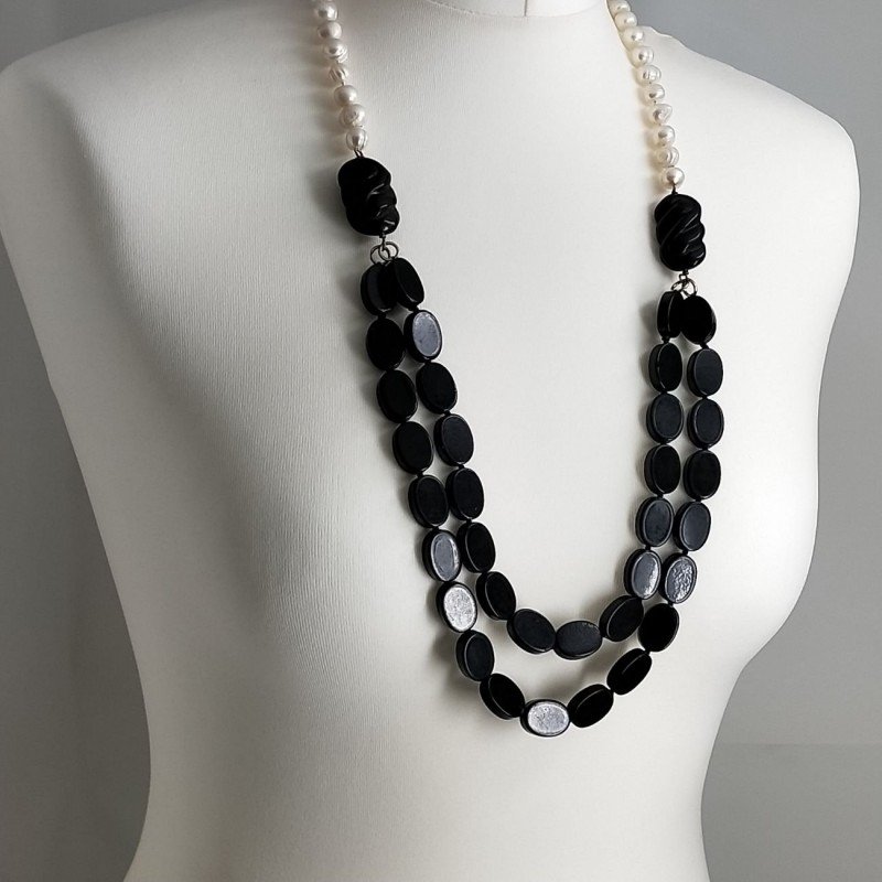Collane agata nera ovale liscio 13x18 mm annodato con perle di fiume acqua dolce