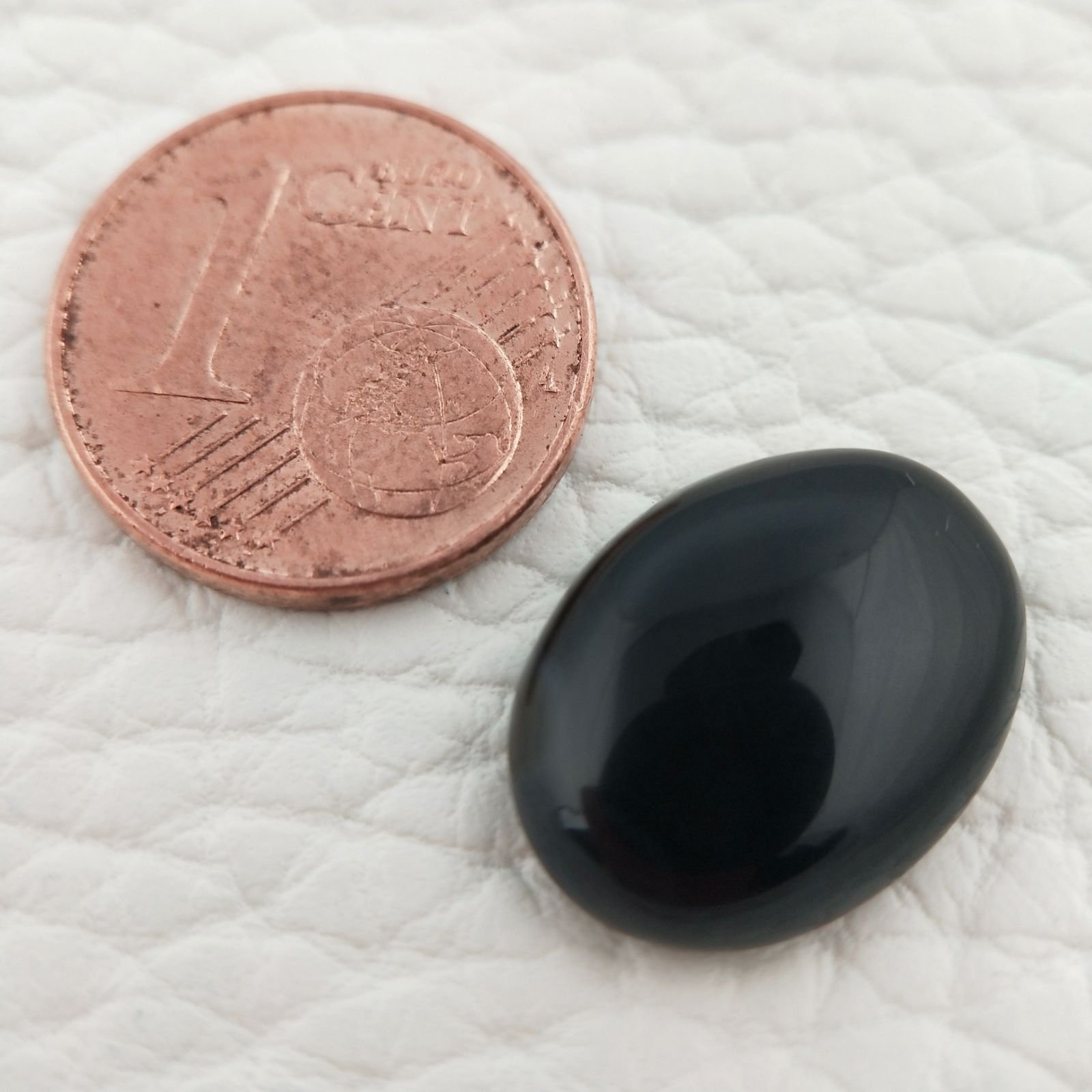 Onice Nera Naturale Forma Ovale Piatto Cabochon Liscio Fatto a Mano 16X12X4mm 6,90 Carati 1pz