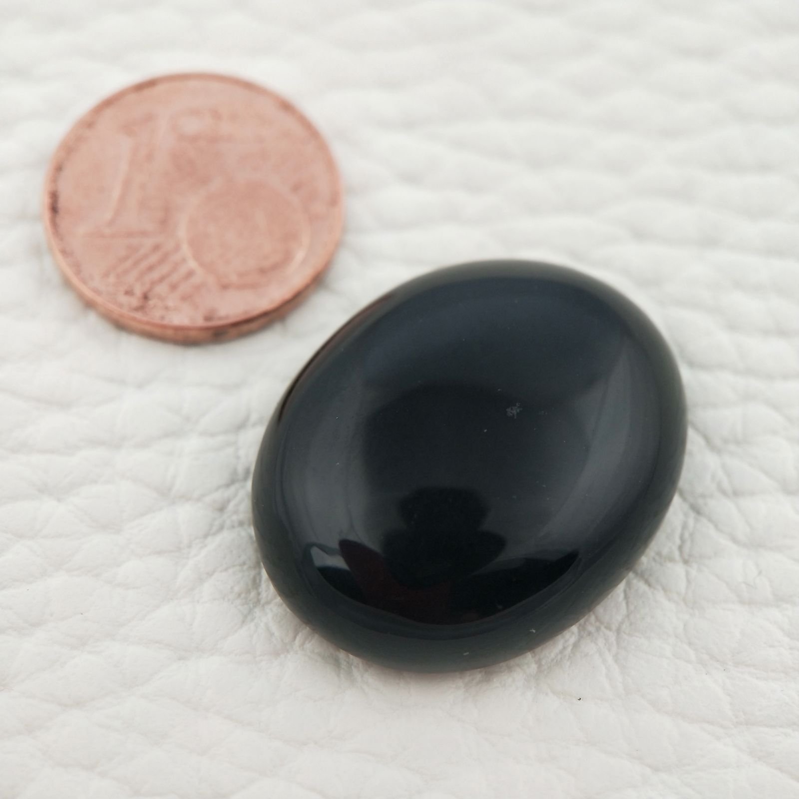 Onice Nera Naturale Forma Ovale Piatto Cabochon Liscio Fatto a Mano 24X19X6mm 26,20 Carati 1pz