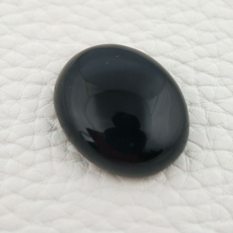 Onice Nera Naturale Forma Ovale Piatto Cabochon Liscio Fatto a Mano 24X19X7mm 28,35 Carati 1pz
