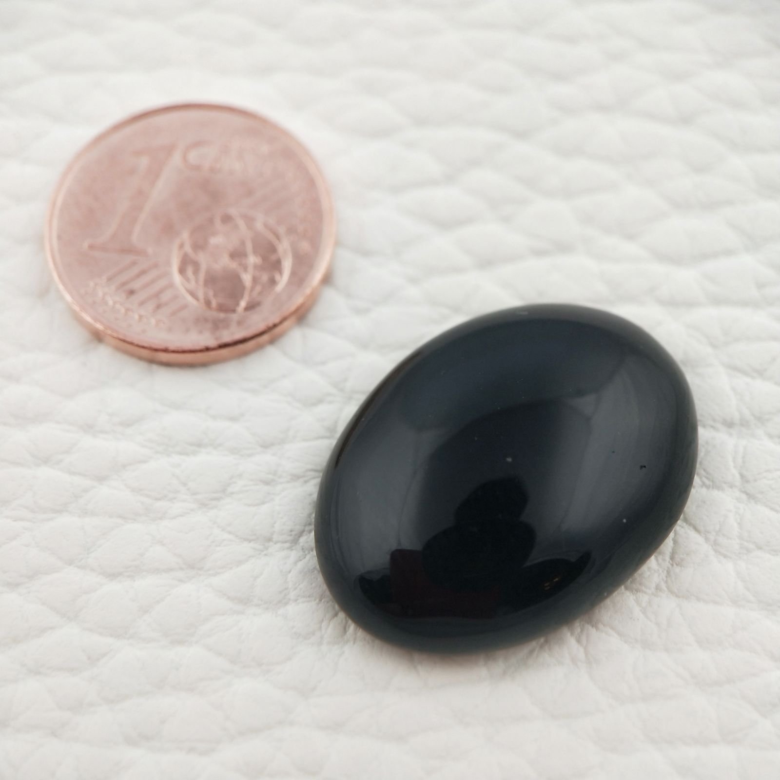 Onice Nera Naturale Forma Ovale Piatto Cabochon Liscio Fatto a Mano 22X16X5mm 15,90 Carati 1pz