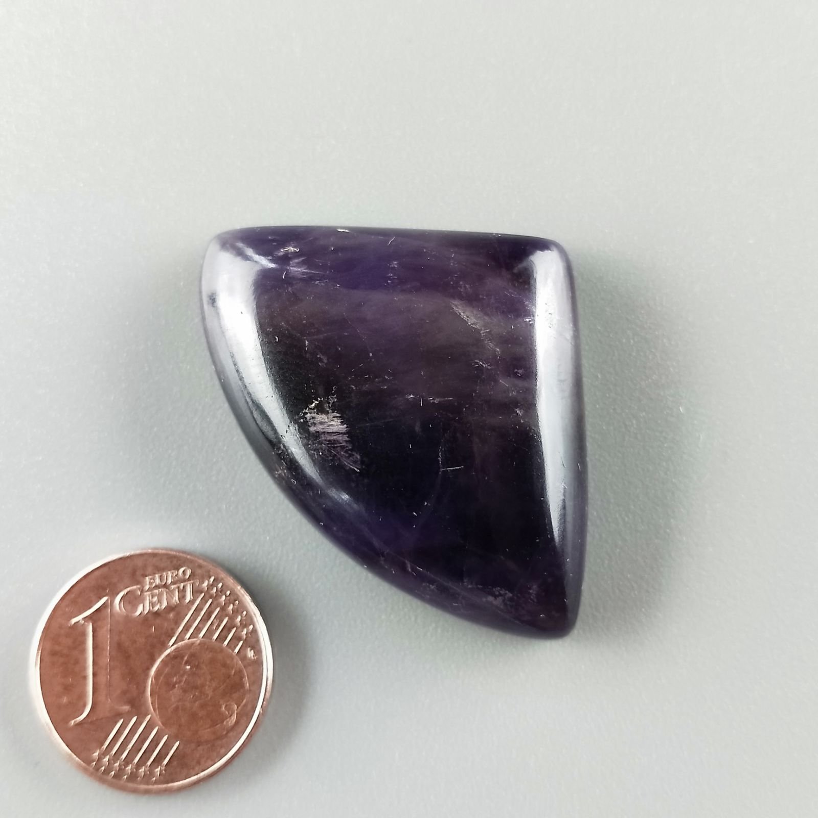 Ametista Chevron Naturale Forma FantasiaPiatto Cabochon Liscio Fatto a Mano 35X25X7mm 8,50gm 1pz