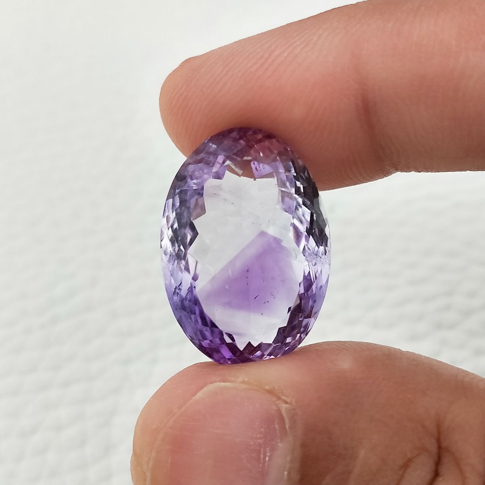 Ametista Naturale Taglio Ovale Sfaccettata Fatto a Mano Gemma Sciolta 16X22X11mm 25,90 Carati 1pz