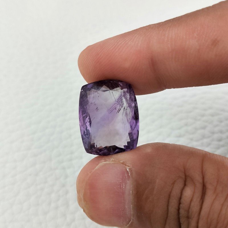 Ametista Naturale Taglio Cuscino Sfaccettata Fatto a Mano Gemma Sciolta 15x19X10mm 23,30 Carati 1pz