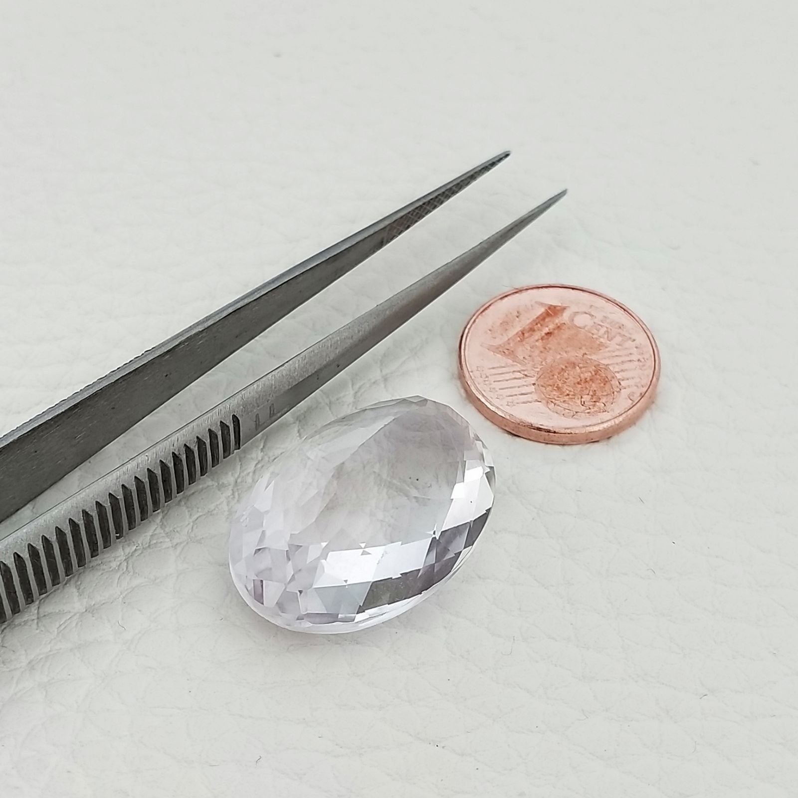 Ametista Rosa di Francia Naturale Taglio Ovale Sfaccettata Fatto a Mano Gemma Sciolta 16X23mm 25,15 Carati 1pz