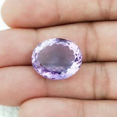 Gemma Sciolta di Ametista Naturale, Taglio Ovale Sfaccettato a Mano, 16x19x9 mm, 18,70 ct