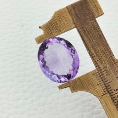 Gemma Sciolta di Ametista Naturale, Taglio Ovale Sfaccettato a Mano, 16x19x9 mm, 18,70 ct
