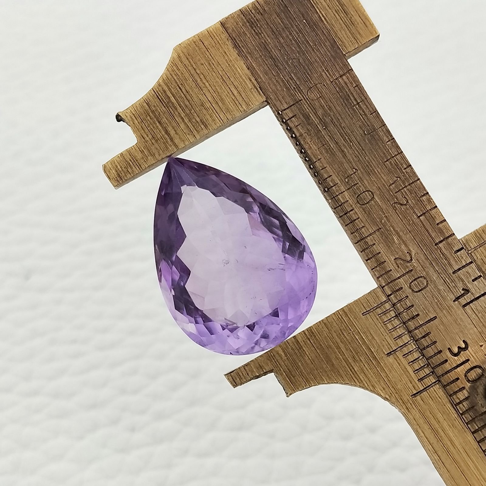 Ametista Naturale Taglio Goccia Sfaccettata Fatto a Mano Gemma Sciolta 15X21X9,5mm 17,00 Carati 1pz