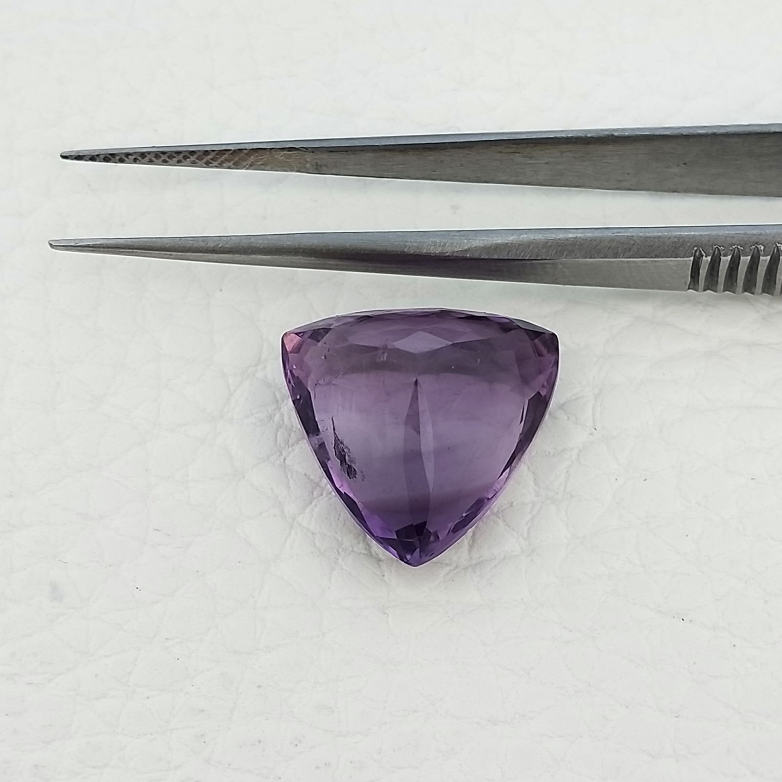 Ametista Naturale Taglio Trillion Sfaccettata Fatto a Mano Gemma Sciolta 16X16X10mm 13,50 Carati 1pz