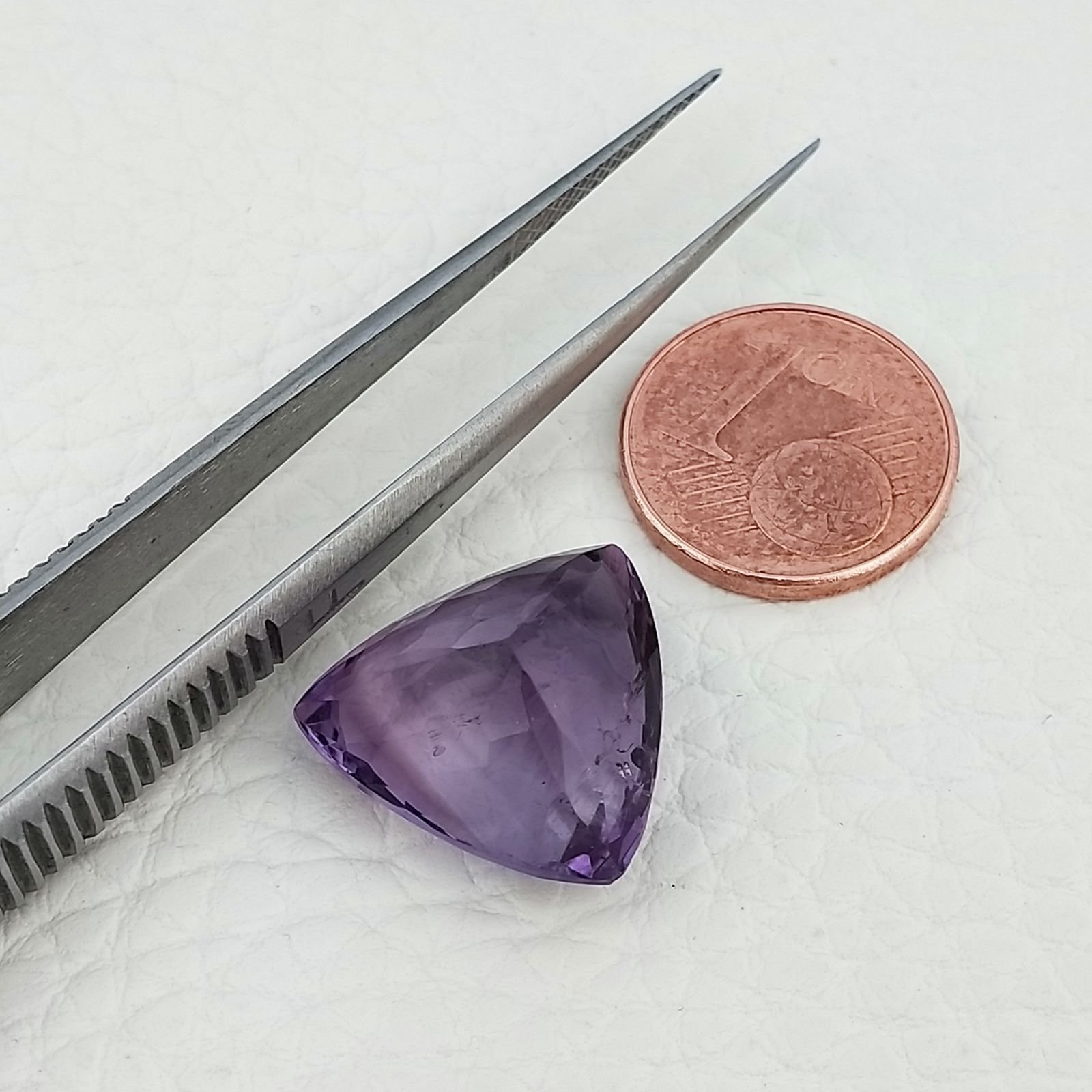 Ametista Naturale Taglio Trillion Sfaccettata Fatto a Mano Gemma Sciolta 16X16X10mm 13,50 Carati 1pz