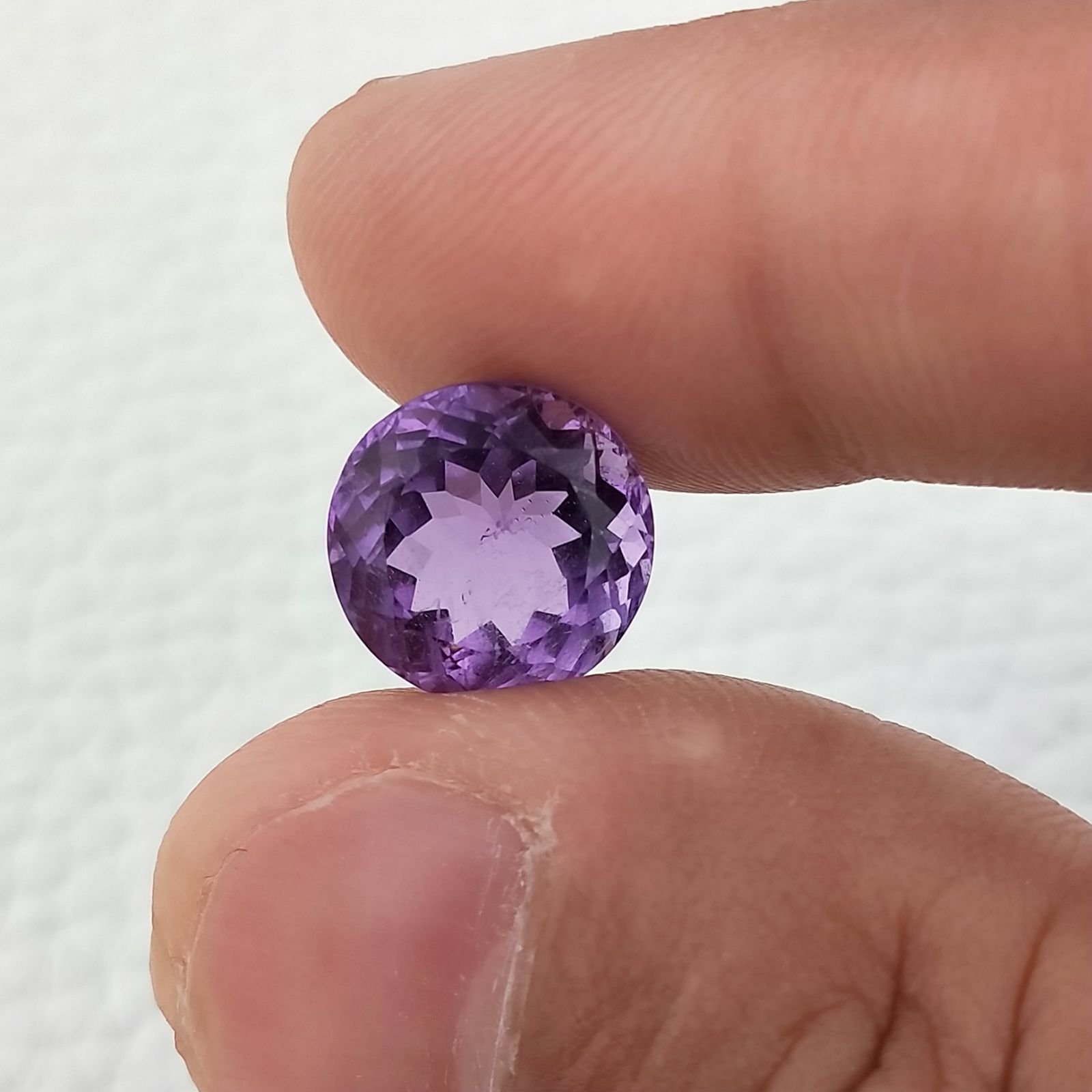 Ametista Naturale Taglio Tondo Sfaccettata Fatto a Mano Gemma Sciolta 11,5X7,6mm 5,65 Carati 1pz