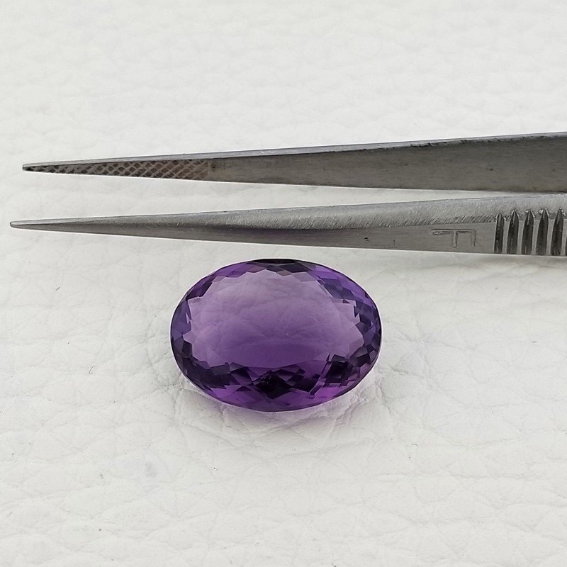 Ametista Naturale Taglio Ovale Sfaccettata Fatto a Mano Gemma Sciolta 12X16X7mm 8,85 Carati 1pz