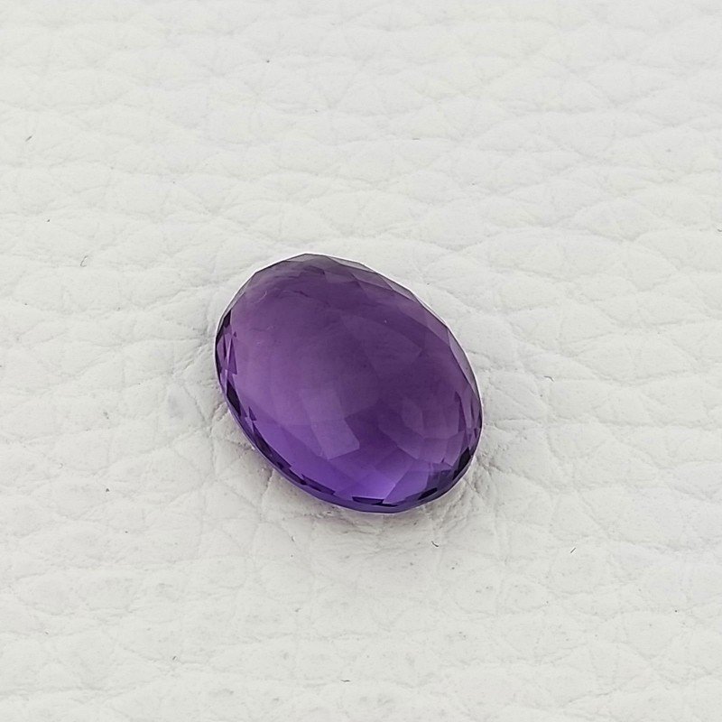 Gemma Sciolta di Ametista Naturale, Taglio Ovale Sfaccettato a Mano, 12x16x7 mm, 8,85 ct