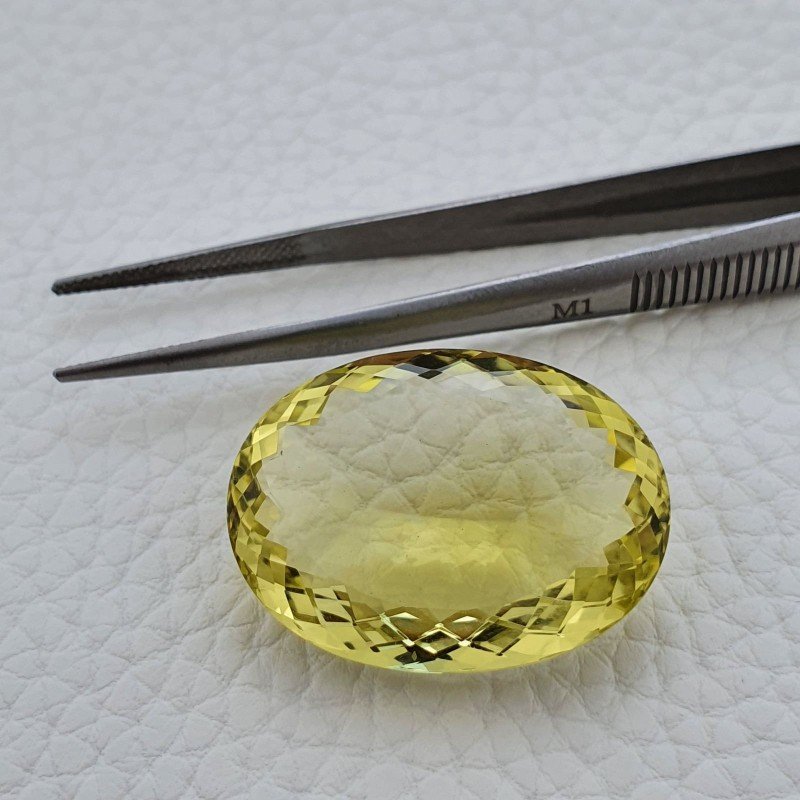 Quarzo Limone Naturale Taglio Ovale Sfaccettato a Mano Gemma Sciolta 22X30X10mm 46.10 Carati 1pz Quarzo Limone Naturale Taglio Ovale Sfaccettato a Mano Gemma Sciolta 22X30X10mm 46.10 Carati 1pz