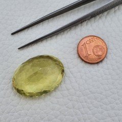 Quarzo Limone Naturale Taglio Ovale Sfaccettato a Mano Gemma Sciolta 21x28mm 41.15 Carati 1pz