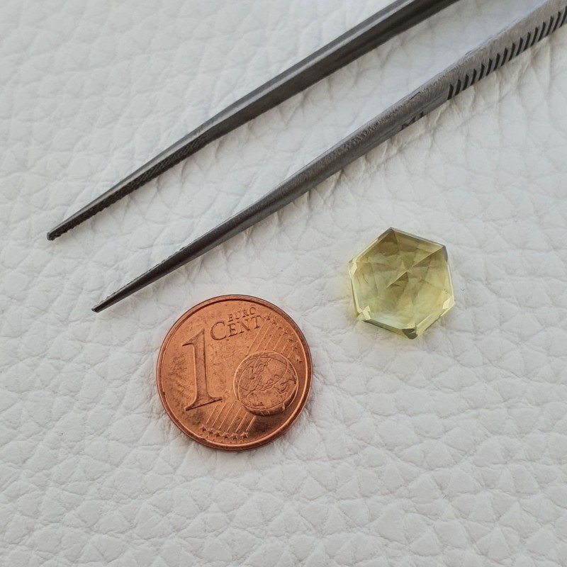 Quarzo Limone Naturale Taglio Esagonale Sfaccettato a Mano Gemma Sciolta 10,5X10,5X7mm 5.65 Carati 1pz