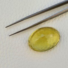 Quarzo Limone Naturale Taglio Ovale Sfaccettato a Mano Gemma Sciolta 32x23x16mm 66,20 Carati 1pz
