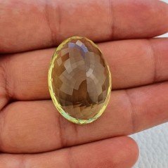 Quarzo Limone Naturale Taglio Ovale Sfaccettato a Mano Gemma Sciolta 32x23x16mm 66,20 Carati 1pz