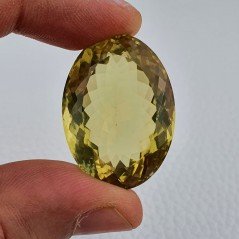 Quarzo Limone Naturale Taglio Ovale Sfaccettato a Mano Gemma Sciolta 32x23x16mm 66,20 Carati 1pz