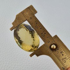 Quarzo Limone Naturale Taglio Ovale Sfaccettato a Mano Gemma Sciolta 30x21x15mm 55,00 Carati 1pz