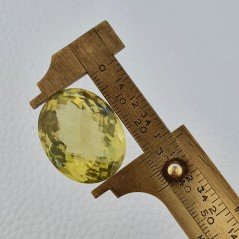Quarzo Limone Naturale Taglio Ovale Sfaccettato a Mano Gemma Sciolta 28x22x16mm 60,30 Carati 1pz