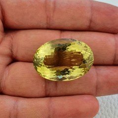 Quarzo Limone Naturale Taglio Ovale Sfaccettato a Mano Gemma Sciolta 31x22x14mm 57,50 Carati 1pz Quarzo Limone Naturale Taglio Ovale Sfaccettato a Mano Gemma Sciolta 31x22x14mm 57,50 Carati 1pz