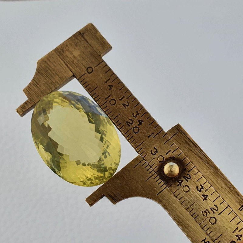Quarzo Limone Naturale Taglio Ovale Sfaccettato a Mano Gemma Sciolta 29x21x14mm 51,20 Carati 1pz Quarzo Limone Naturale Taglio Ovale Sfaccettato a Mano Gemma Sciolta 29x21x14mm 51,20 Carati 1pz
