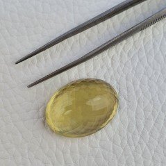 Quarzo Limone Naturale Taglio Ovale Sfaccettato a Mano Gemma Sciolta 26x19x13mm 39,60 Carati 1pz