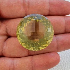 Quarzo Limone Naturale Taglio Tondo Sfaccettato a Mano Gemma Sciolta 32x32x20mm 112,50 Carati 1pz Quarzo Limone Naturale Taglio Tondo Sfaccettato a Mano Gemma Sciolta 32x32x20mm 112,50 Carati 1pz