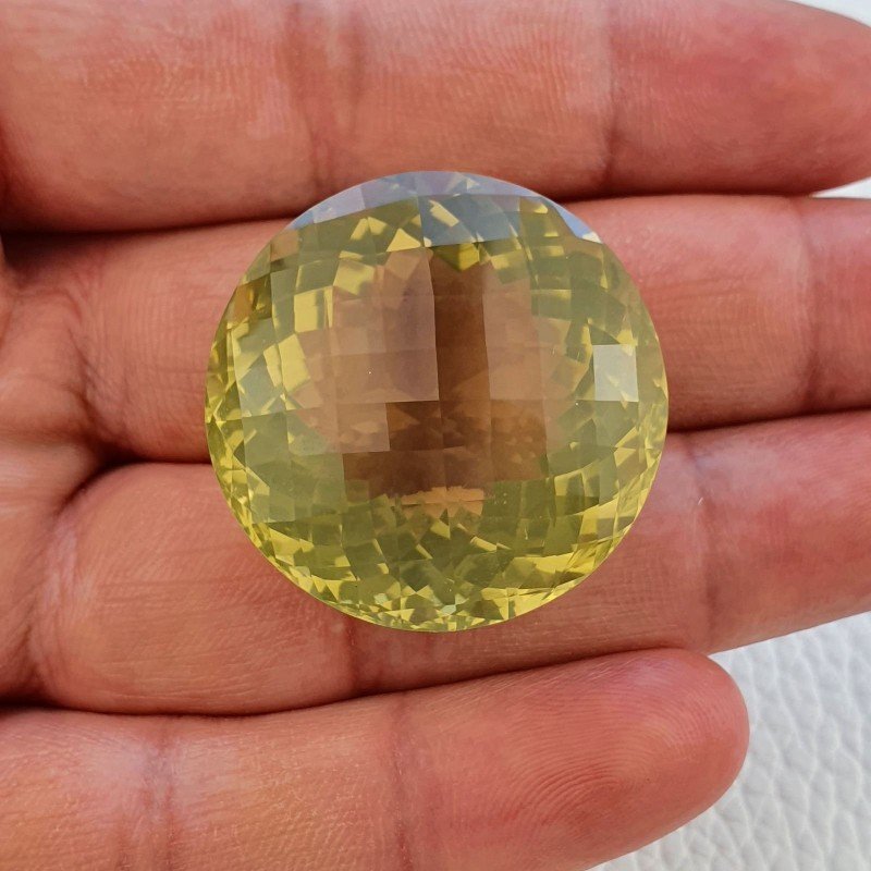 Quarzo Limone Naturale Taglio Tondo Sfaccettato a Mano Gemma Sciolta 32x32x20mm 112,50 Carati 1pz Quarzo Limone Naturale Taglio Tondo Sfaccettato a Mano Gemma Sciolta 32x32x20mm 112,50 Carati 1pz