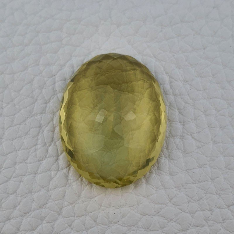 Quarzo Limone Naturale Taglio Ovale Sfaccettato a Mano Gemma Sciolta 30x24x12mm 54,70 Carati 1pz
