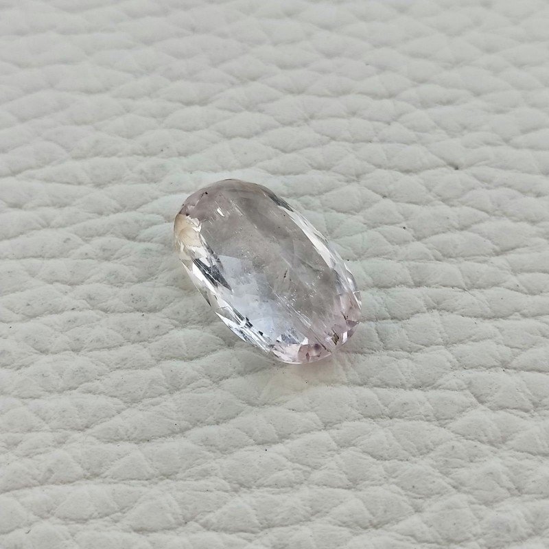 Gemma Sciolta di Kunzite Naturale, Taglio Ovale Sfaccettato a Mano, 11x18 mm, 10,00 ct
