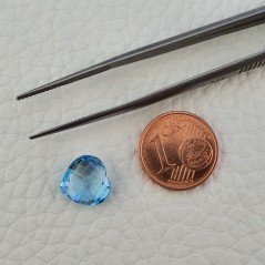 Topazio Azzurro Blu Svizzero Taglio Cuore Piatto Briollette Sfacettata Fatto a Mano 10X10X5mm 4,50 Carati 1pz