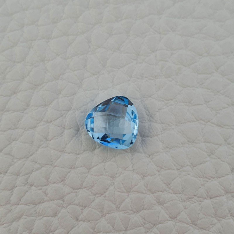 Topazio Azzurro Blu Svizzero Taglio Trillione Piatto Briollette Sfacettata Fatto a Mano 9X9X4mm 2,90 Carati 1pz
