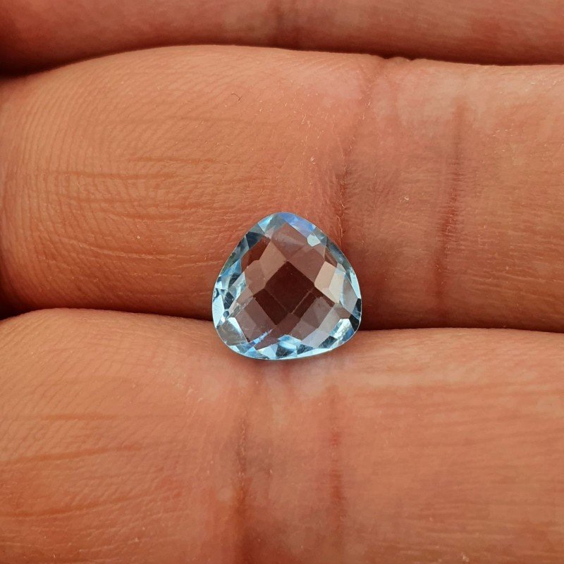 Topazio Azzurro Blu Svizzero Taglio Trillione Piatto Briollette Sfacettata Fatto a Mano 9X9X4mm 2,90 Carati 1pz