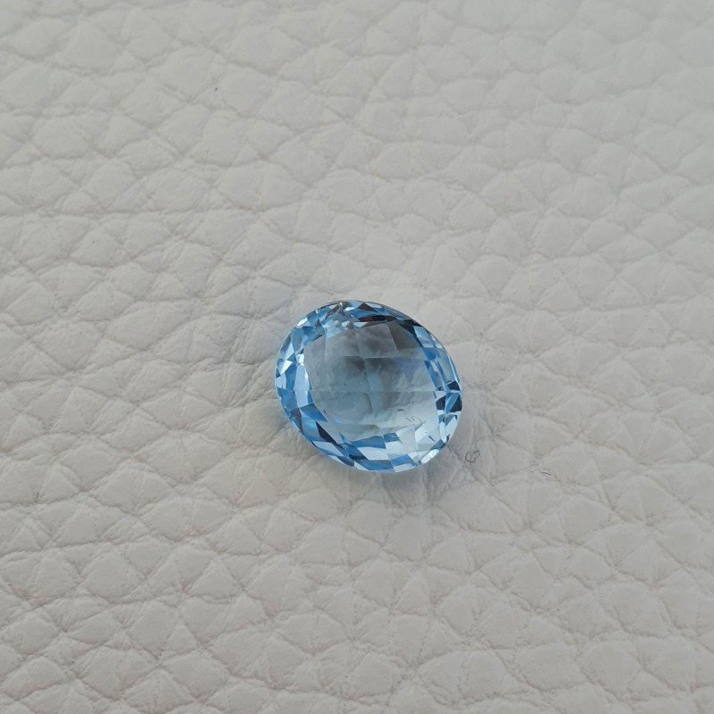 Briolette di Topazio Azzurro Blu Svizzero, Taglio Ovale Piatto, Sfaccettata a Mano, 10x12 mm