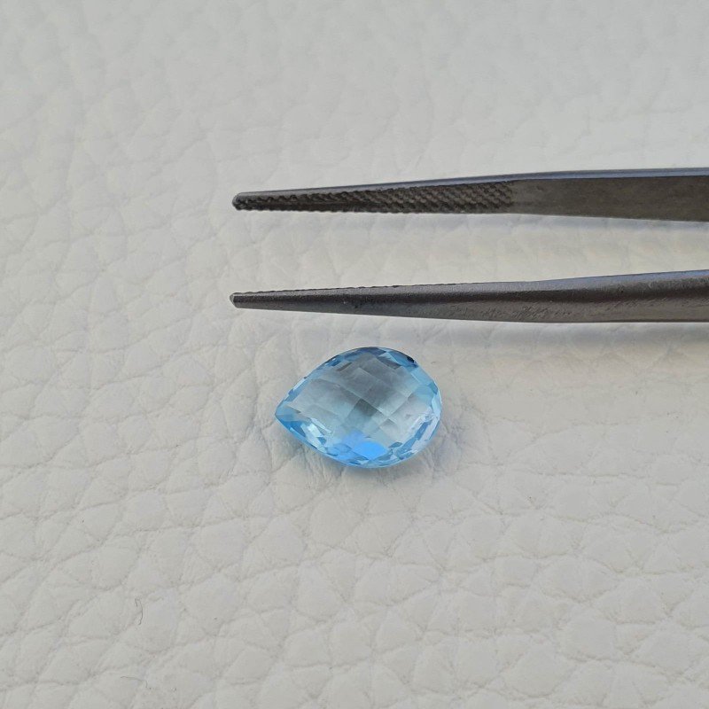 Topazio Azzurro Blu Svizzero Taglio Goccia Piatto Briollette Sfacettata Fatto a Mano 8x11mm 1pz