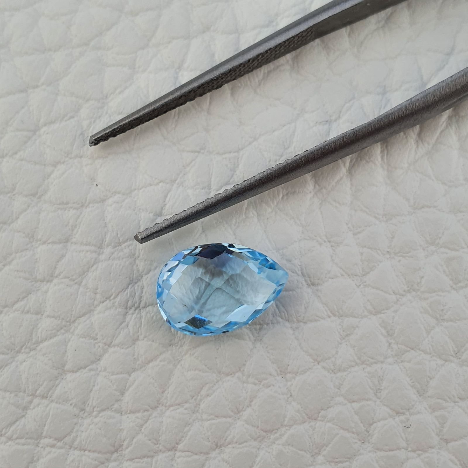 Topazio Azzurro Blu Svizzero Taglio Goccia Piatto Briollette Sfacettata Fatto a Mano 7x10mm 1pz