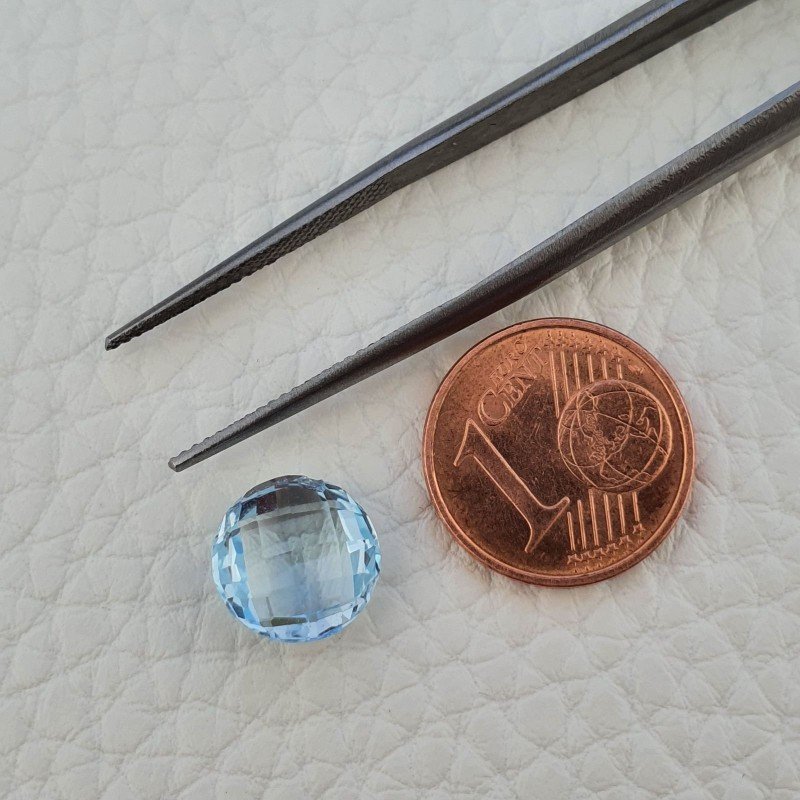 Topazio Azzurro Blu Svizzero Taglio Tondo Piatto Briollette Sfacettata Fatto a Mano 10mm 1pz Topazio Azzurro Blu Svizzero Taglio Tondo Piatto Briollette Sfacettata Fatto a Mano 10mm 1pz