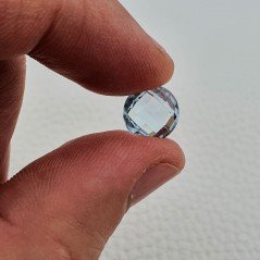 Briolette di Topazio Azzurro Blu Svizzero, Taglio Tondo Piatto, Sfaccettata a Mano, 10 mm Briolette di Topazio Azzurro Blu Svizzero, Taglio Tondo Piatto, Sfaccettata a Mano, 10 mm