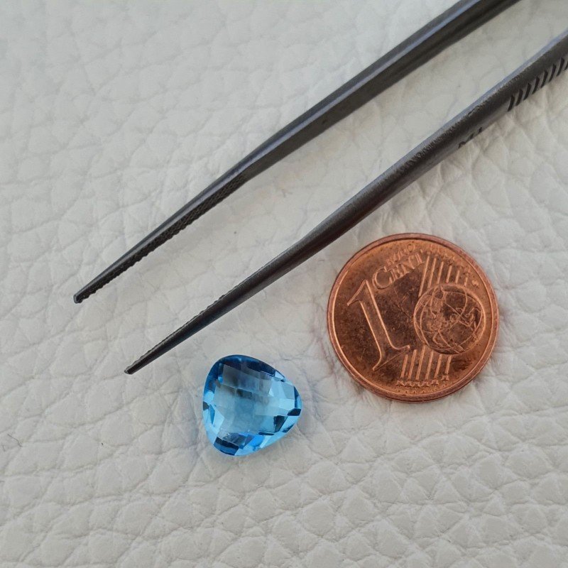 Topazio Azzurro Blu Svizzero Taglio Trillione Piatto Briollette Sfacettata Fatto a Mano 9X9X5mm 3,95 Carati 1pz