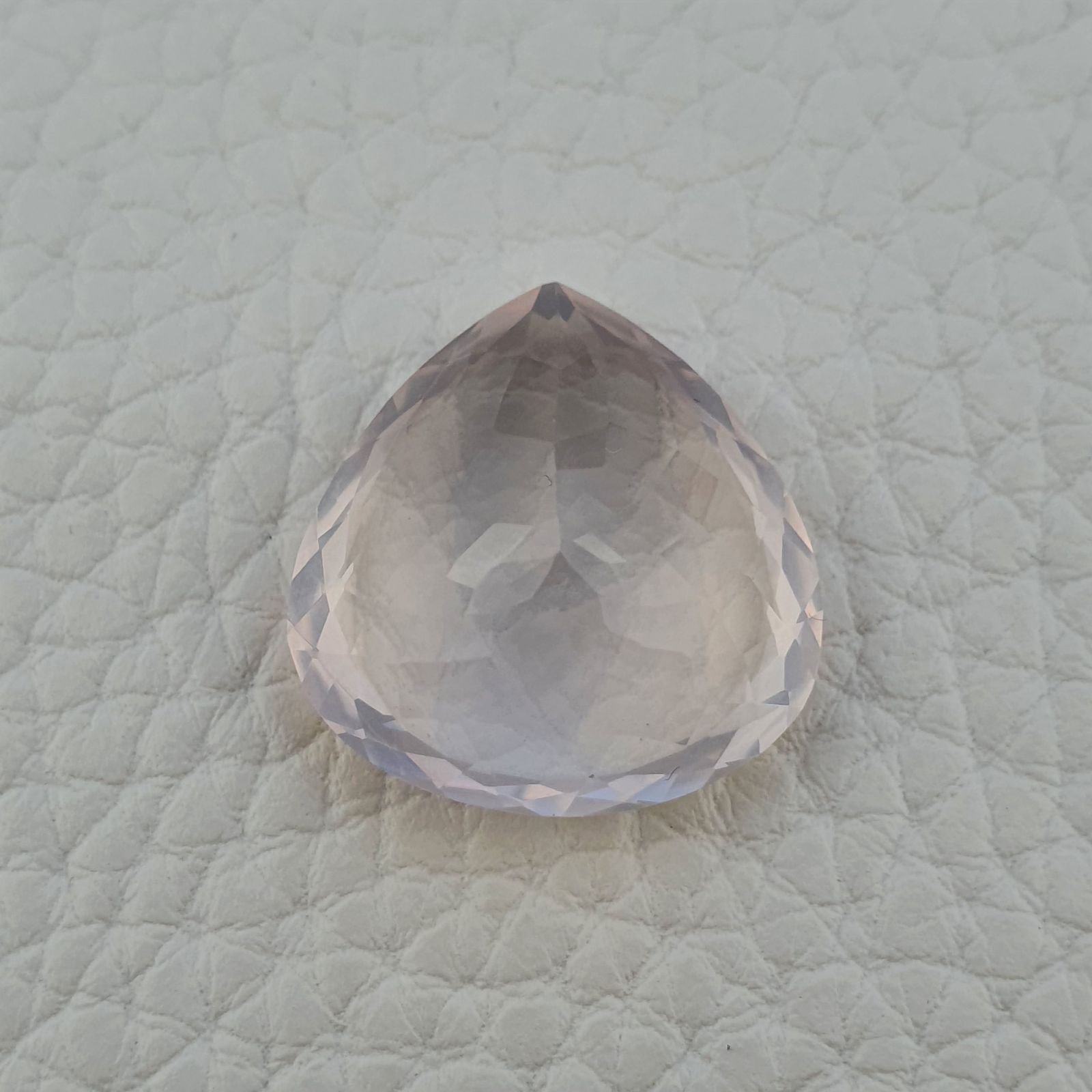 Quarzo Rosa Naturale Taglio Cuore Sfaccettato a Mano Gemma Sciolta 19X19X10mm 21,65 Carati 1pz
