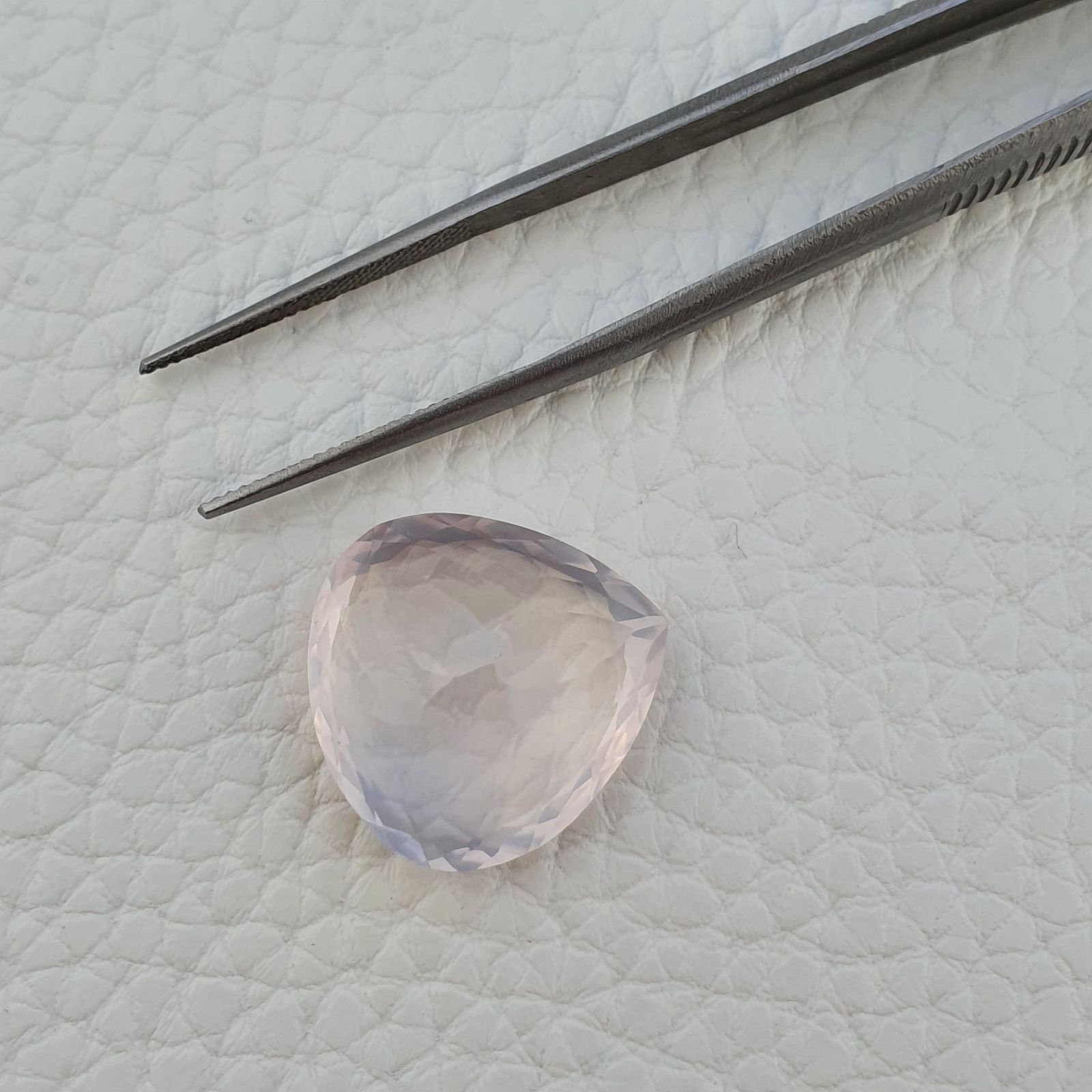 Quarzo Rosa Naturale Taglio Cuore Sfaccettato a Mano Gemma Sciolta 19X19X10mm 21,65 Carati 1pz