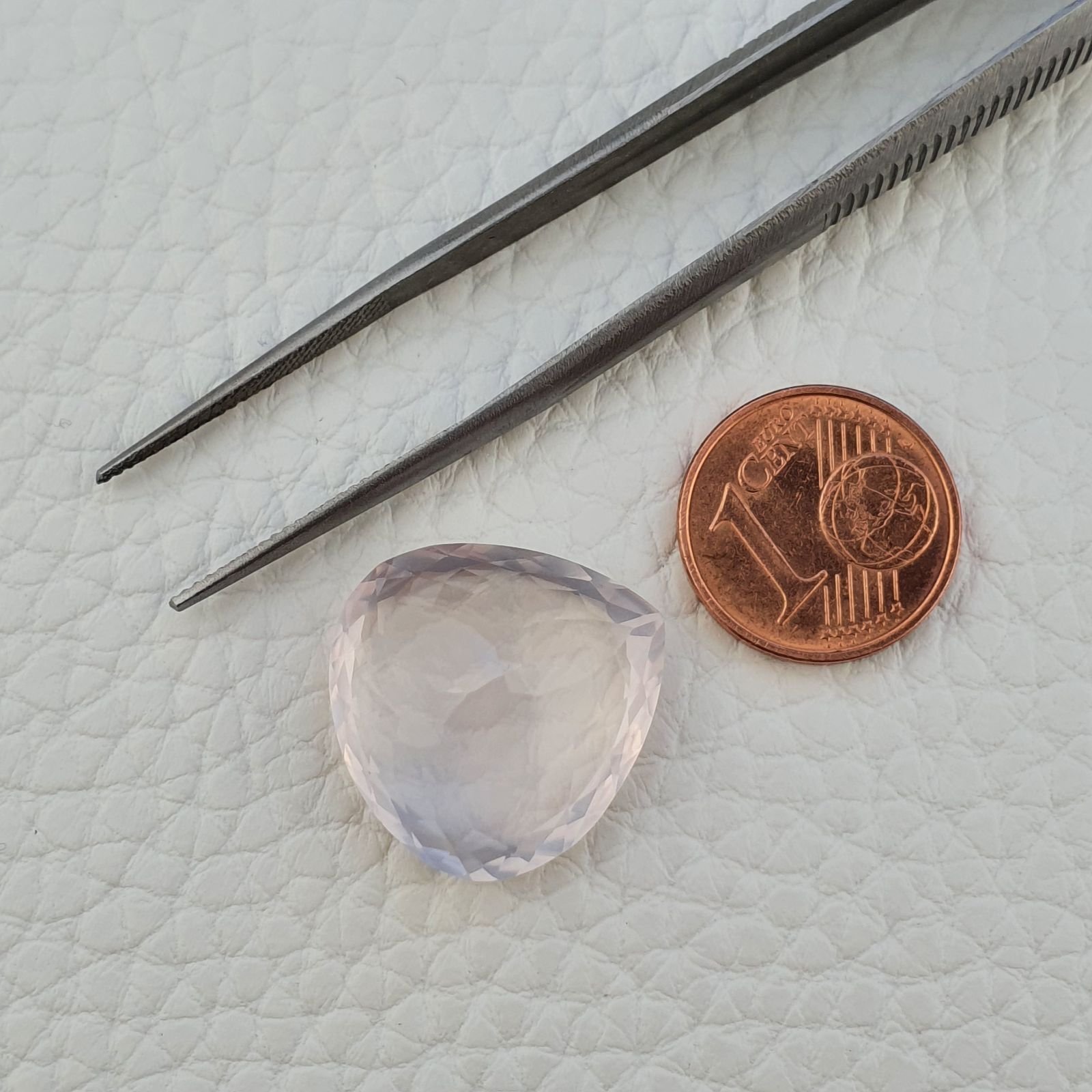 Quarzo Rosa Naturale Taglio Cuore Sfaccettato a Mano Gemma Sciolta 19X19X10mm 21,65 Carati 1pz