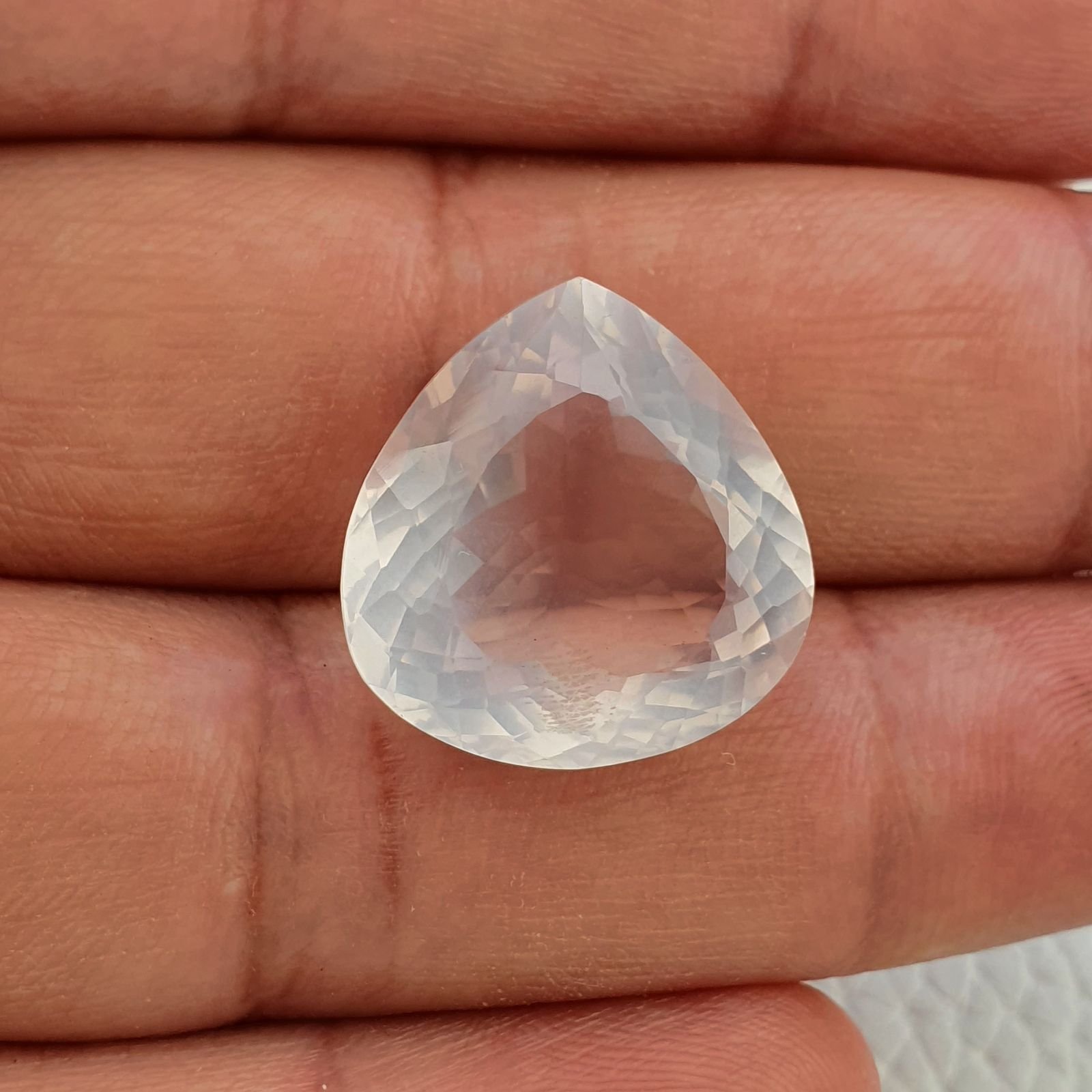 Quarzo Rosa Naturale Taglio Cuore Sfaccettato a Mano Gemma Sciolta 19X19X10mm 21,65 Carati 1pz