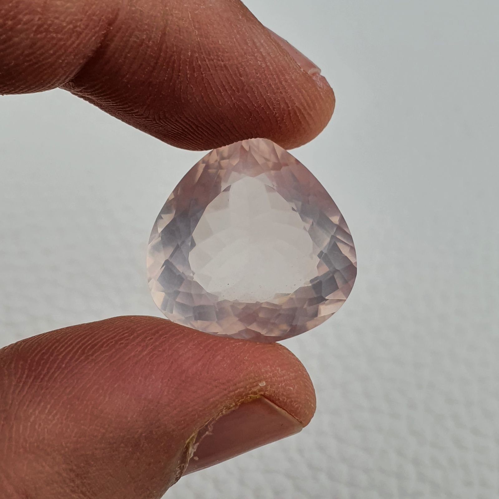Quarzo Rosa Naturale Taglio Cuore Sfaccettato a Mano Gemma Sciolta 19X19X10mm 21,65 Carati 1pz